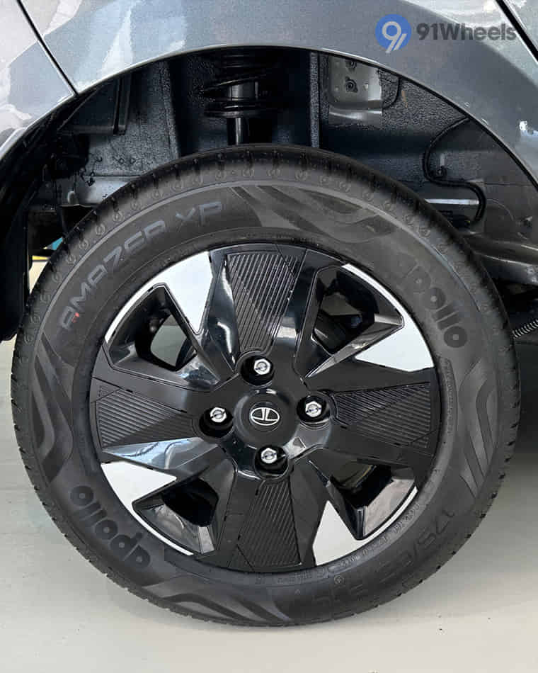 Outerview - 25 Outerview - 25