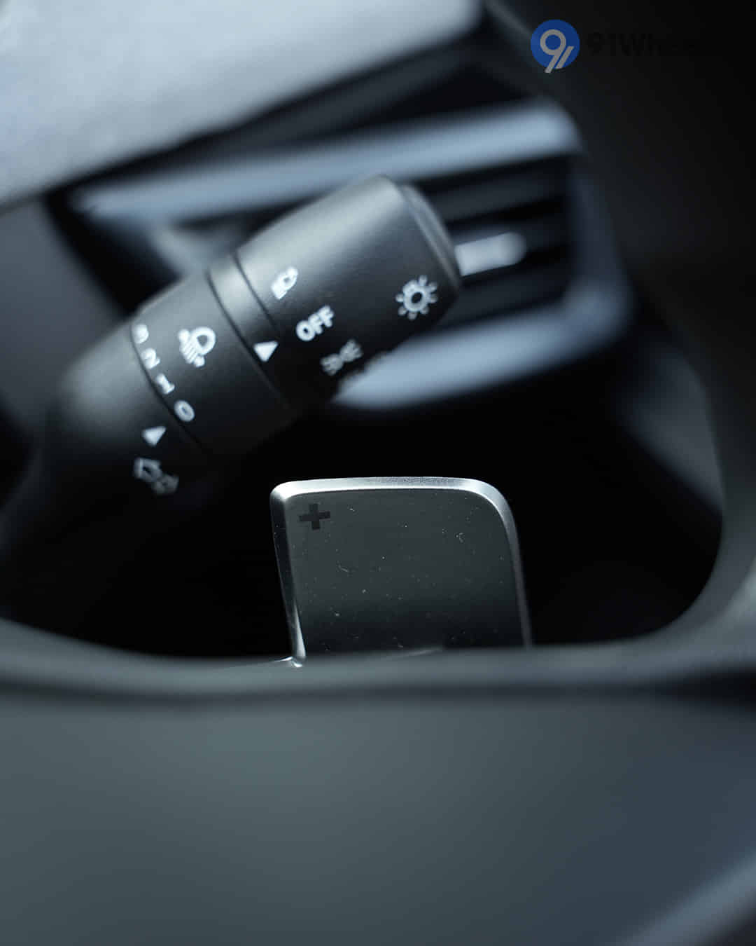 Right Paddle Shifter Right Paddle Shifter