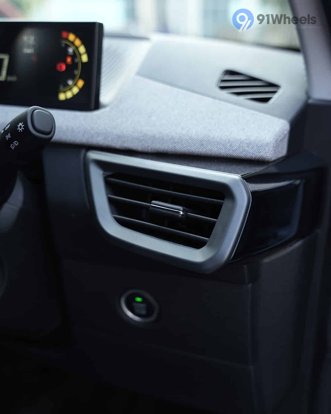 Right Side Air Vents Right Side Air Vents