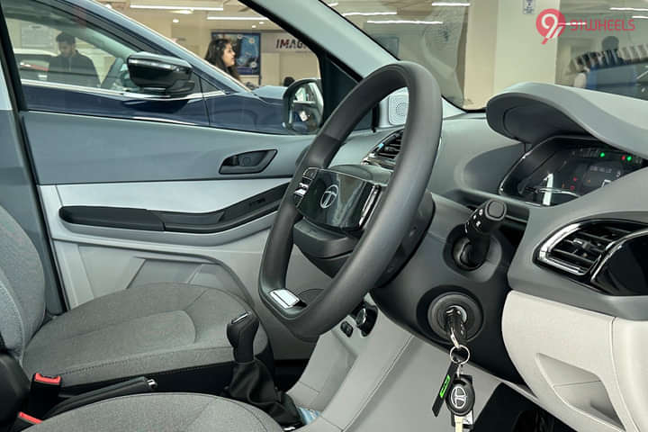 Tata Tiago CNG Steering Adjustment Lever/Controller