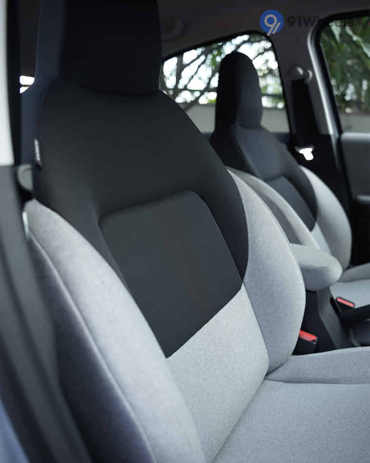 Seats & Cabin Comfort - 1 Seats & Cabin Comfort - 1