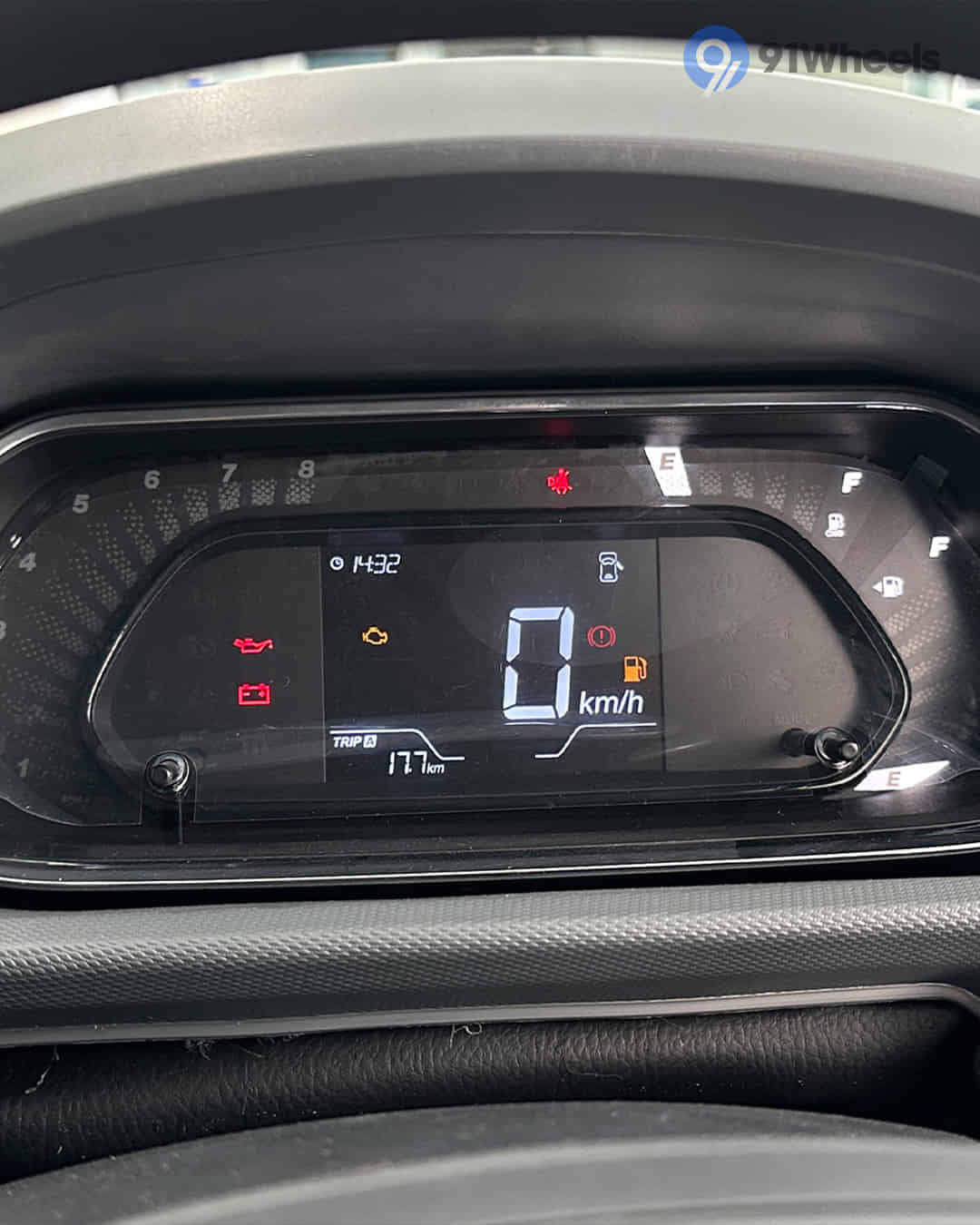 Instrument Cluster Instrument Cluster