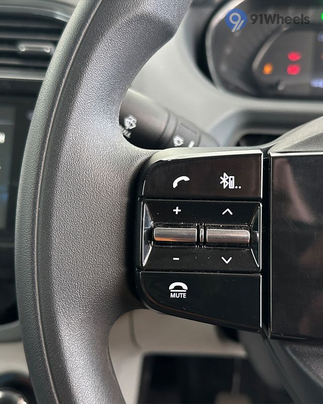 Tiago CNG 2022-2026 Left Steering Mounted Controls