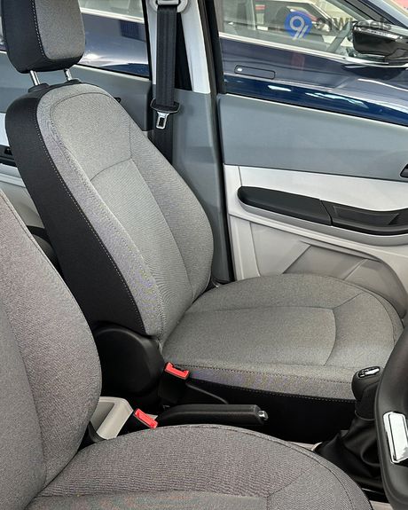 Tiago CNG 2022-2026 Front Row Seats