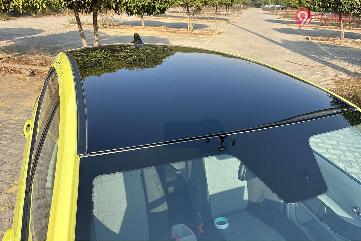 Tata Tiago EV Car Roof