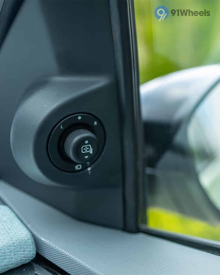 Driver Controls - 4 Driver Controls - 4