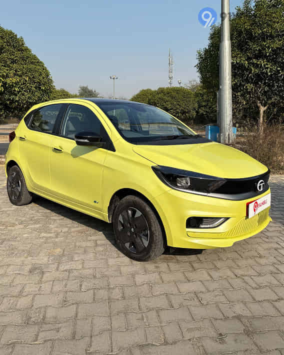 Tiago EV 2022-2026 Right Front Three Quarter