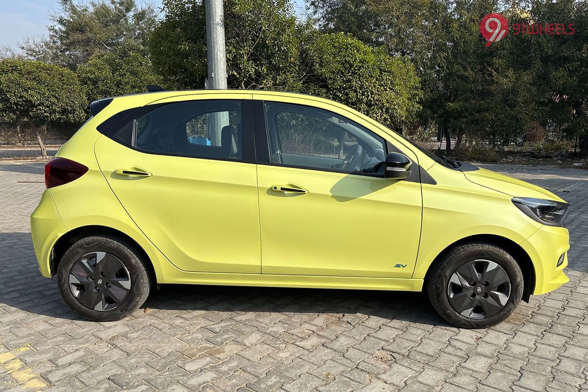 Tata Tiago EV Right Side View