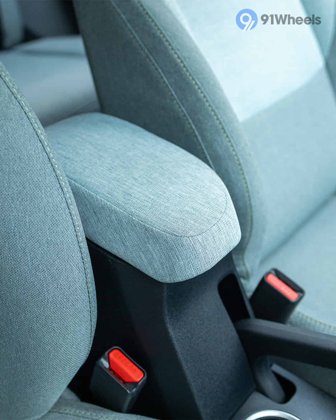 Front Centre Arm Rest Front Centre Arm Rest