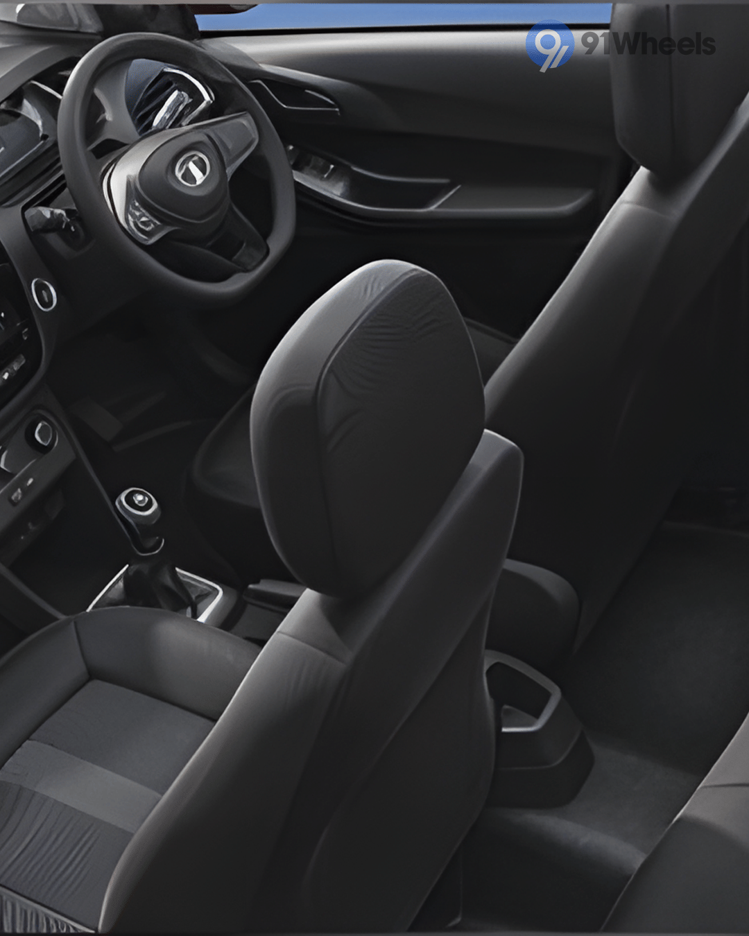 Dashboard & Front Cabin - 1