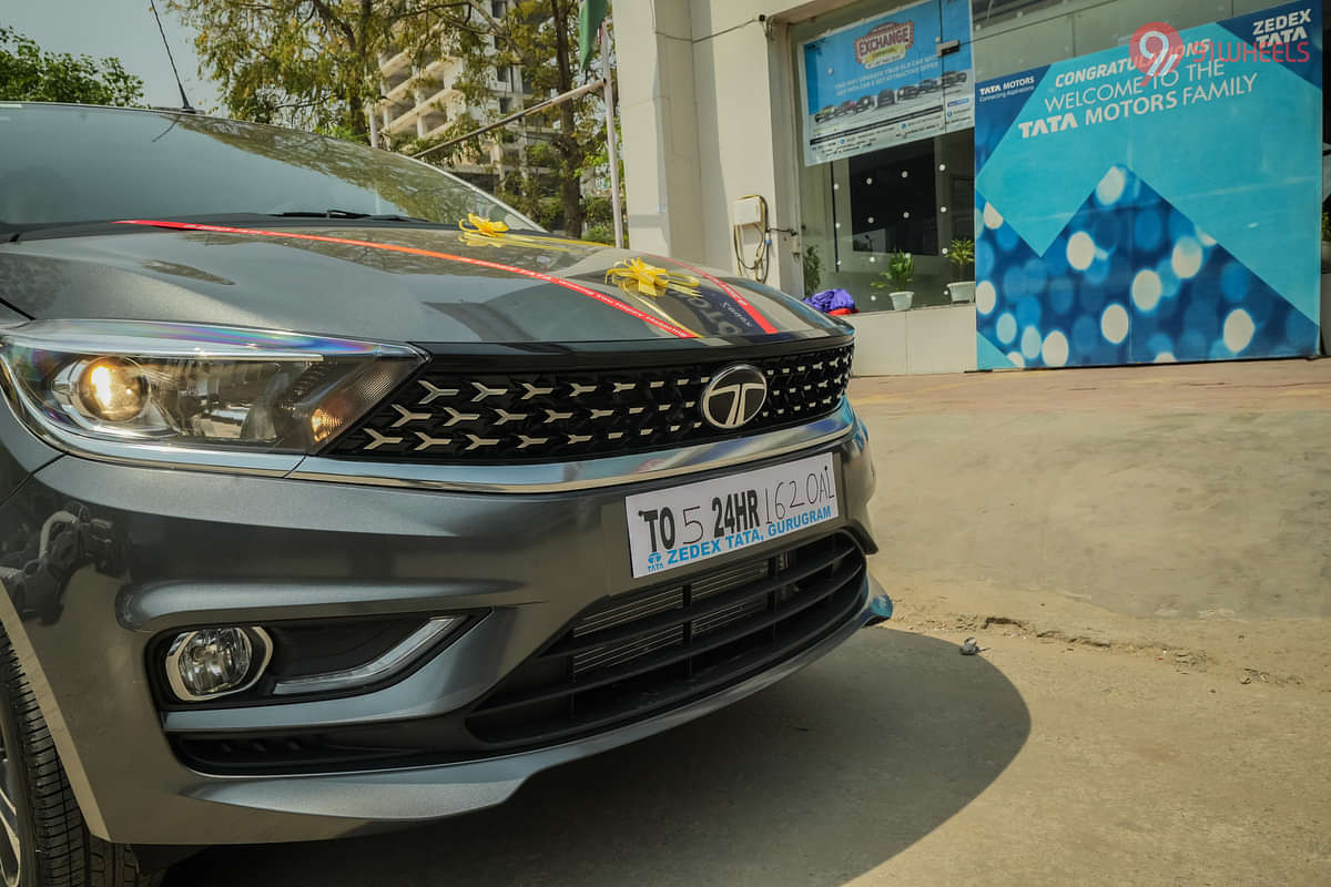 Tata Tiago Grille