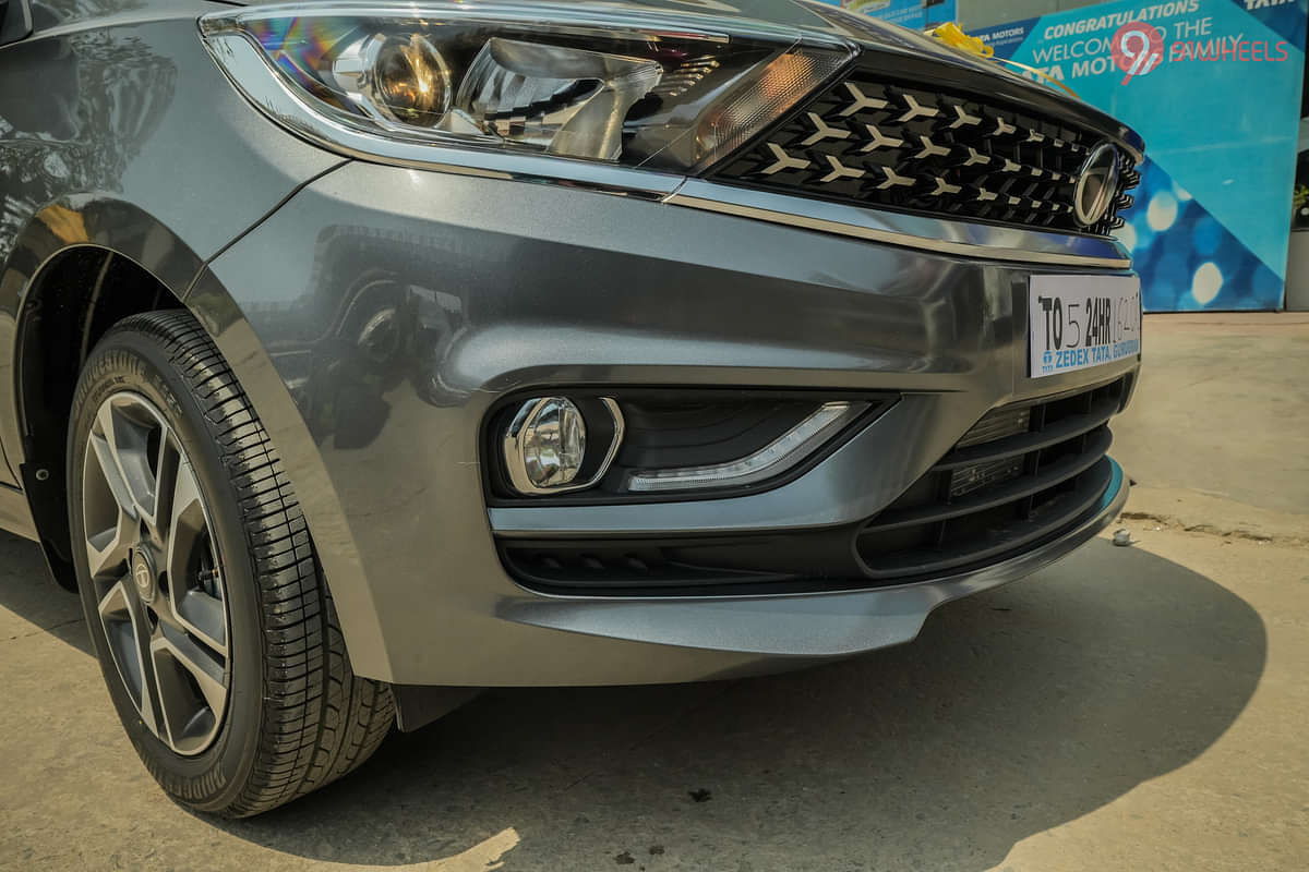 Tata Tiago Grille