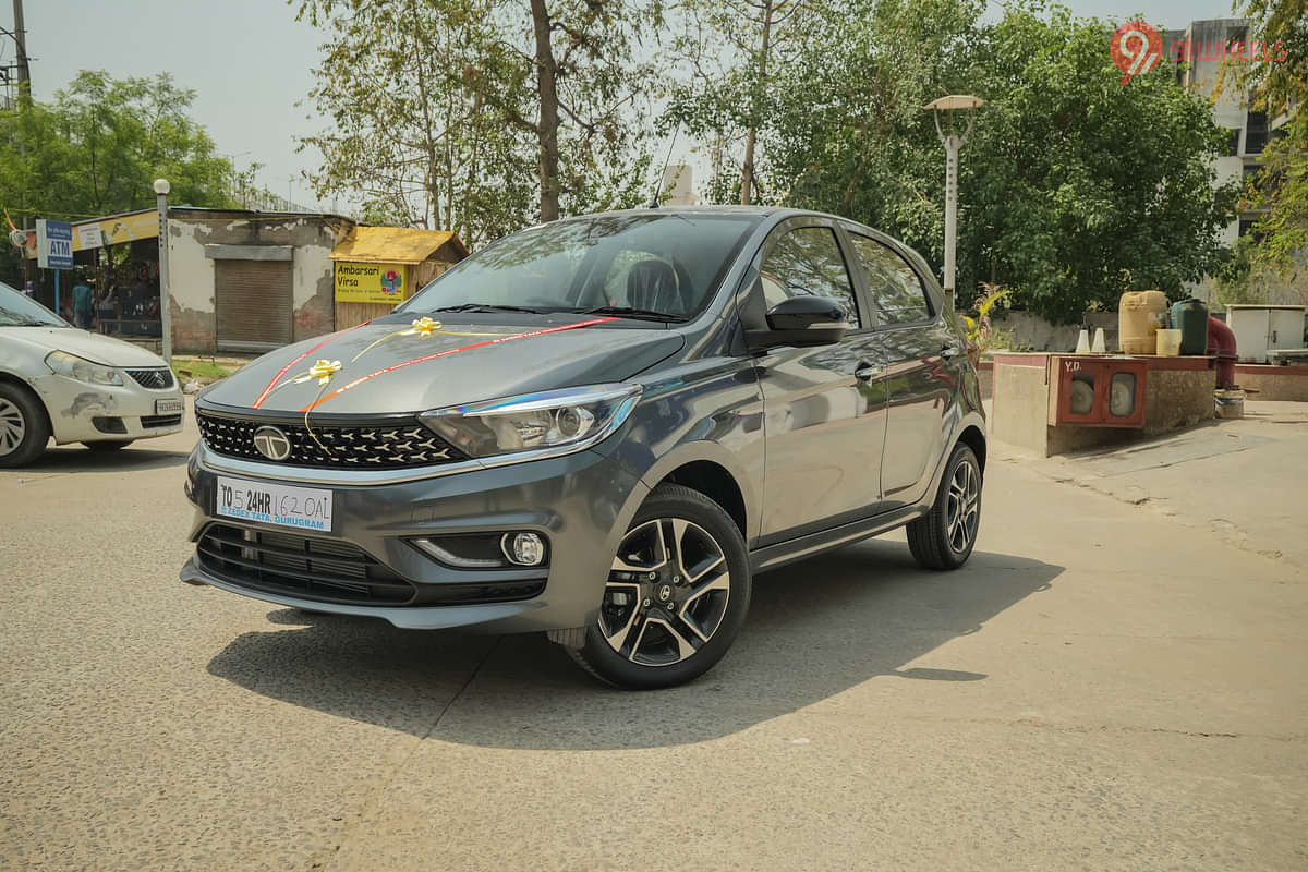 Tata Tiago Left Front Three Quarter