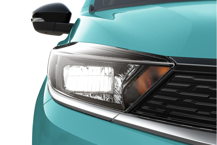 Tata Tiago Headlight