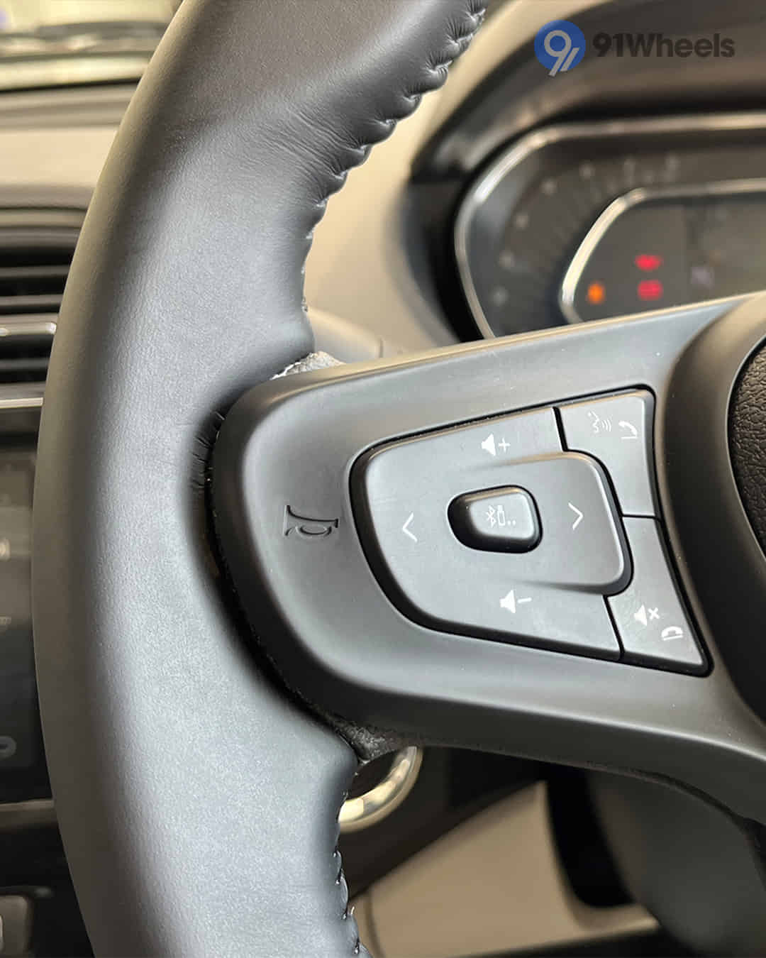 Left Steering Mounted Controls