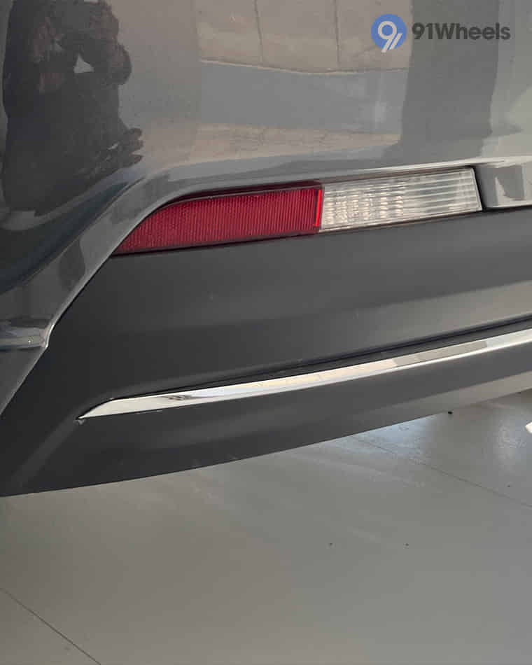 Headlights & Tail-lights - 3