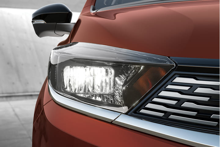 Tata Tigor Headlight