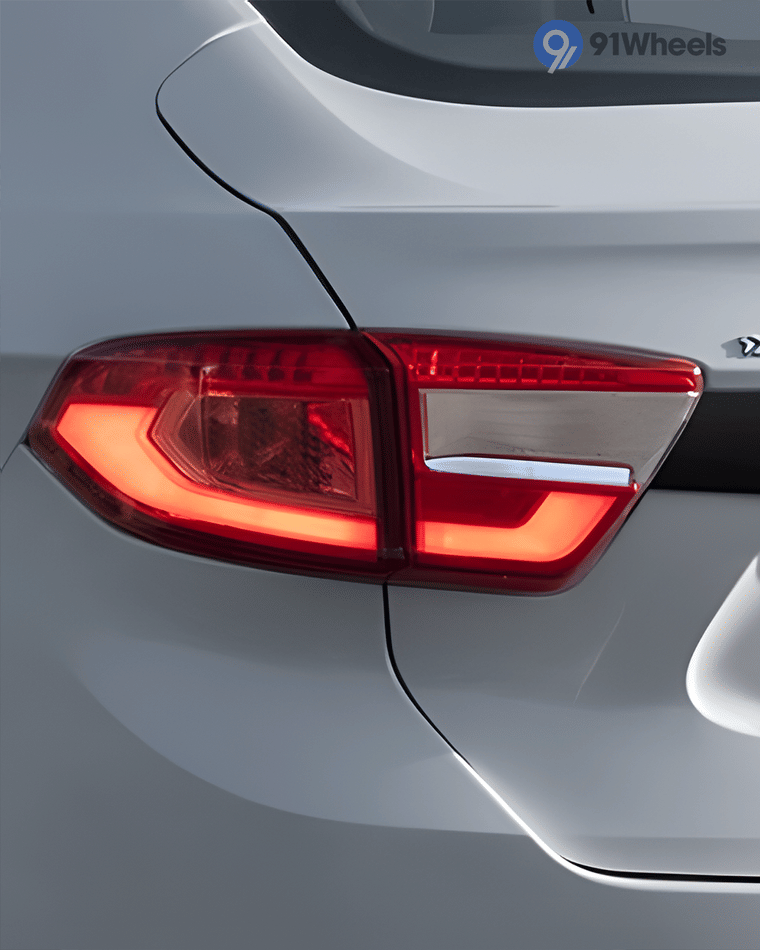 Headlights & Tail-lights - 2 Headlights & Tail-lights - 2