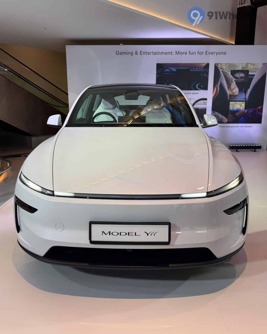 Closed Hood / Bonnet