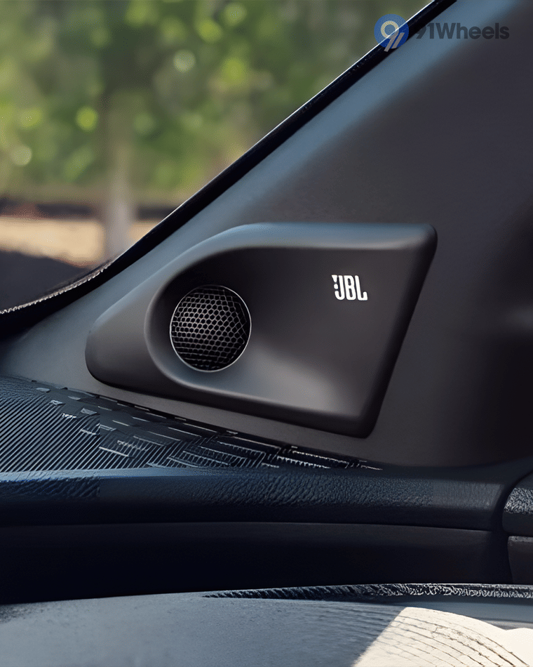 Infotainment & Charging - 1