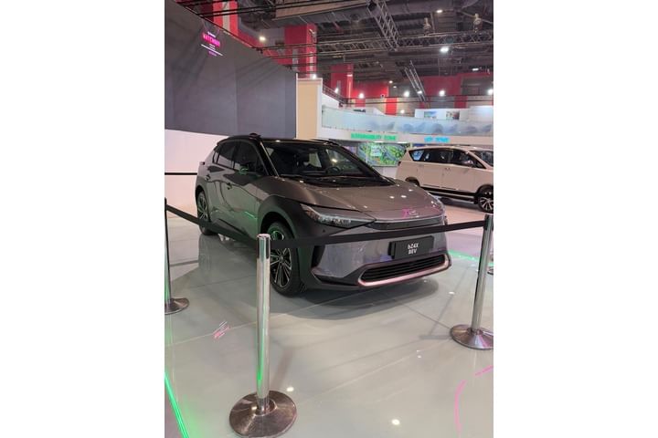 Toyota bZ4X Right Front Three Quarter