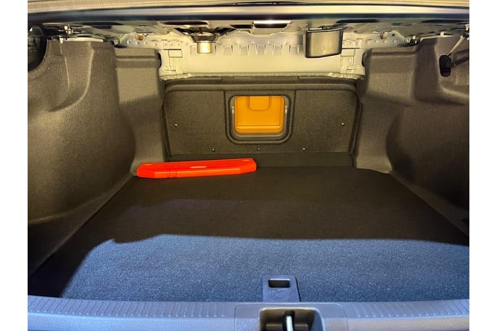 Toyota Camry Open Boot/Trunk