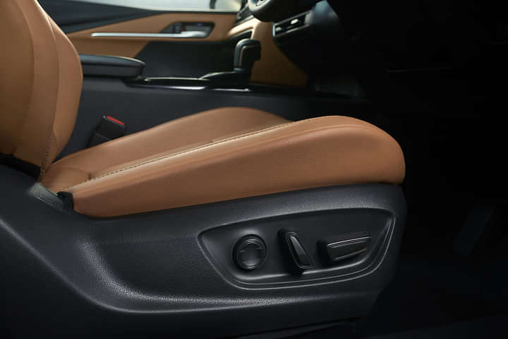 Toyota Camry Seat Adjustment for Driver