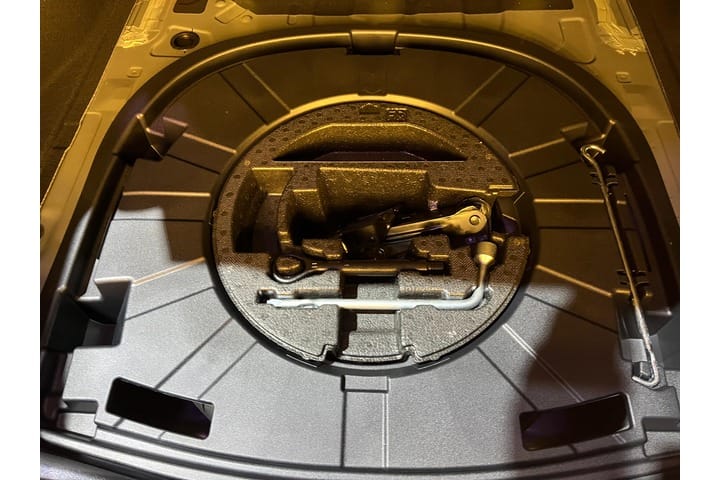 Toyota Camry Under Boot/Spare Wheel