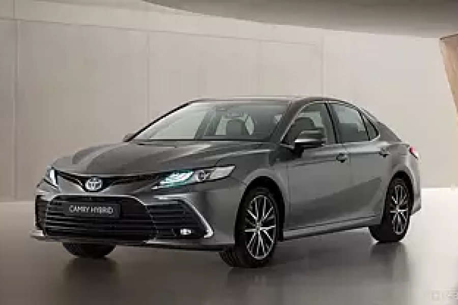 Toyota Camry Left Front Three Quarter