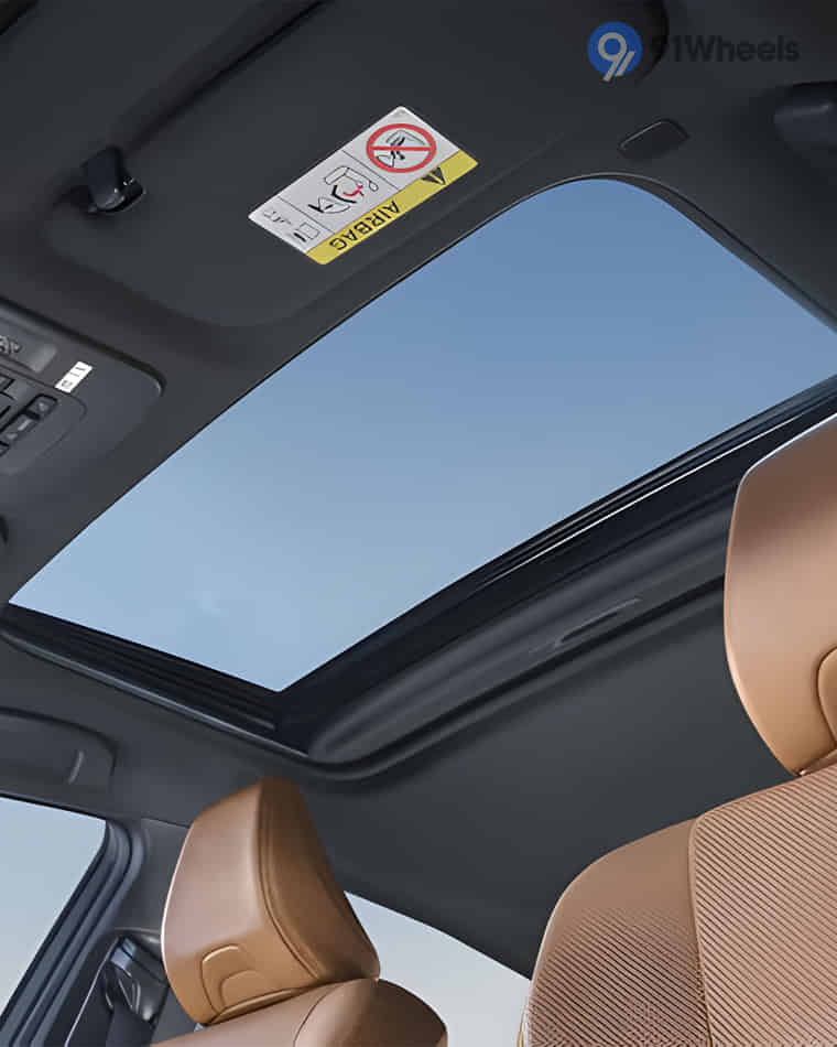 Seats & Cabin Comfort - 4 Seats & Cabin Comfort - 4