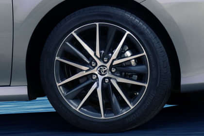 Toyota Camry Hybrid Wheel