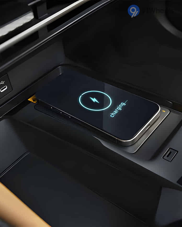 Dashboard & Front Cabin - 11 Dashboard & Front Cabin - 11