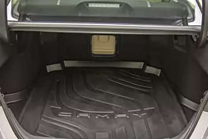 Toyota Camry Hybrid Open Boot/Trunk