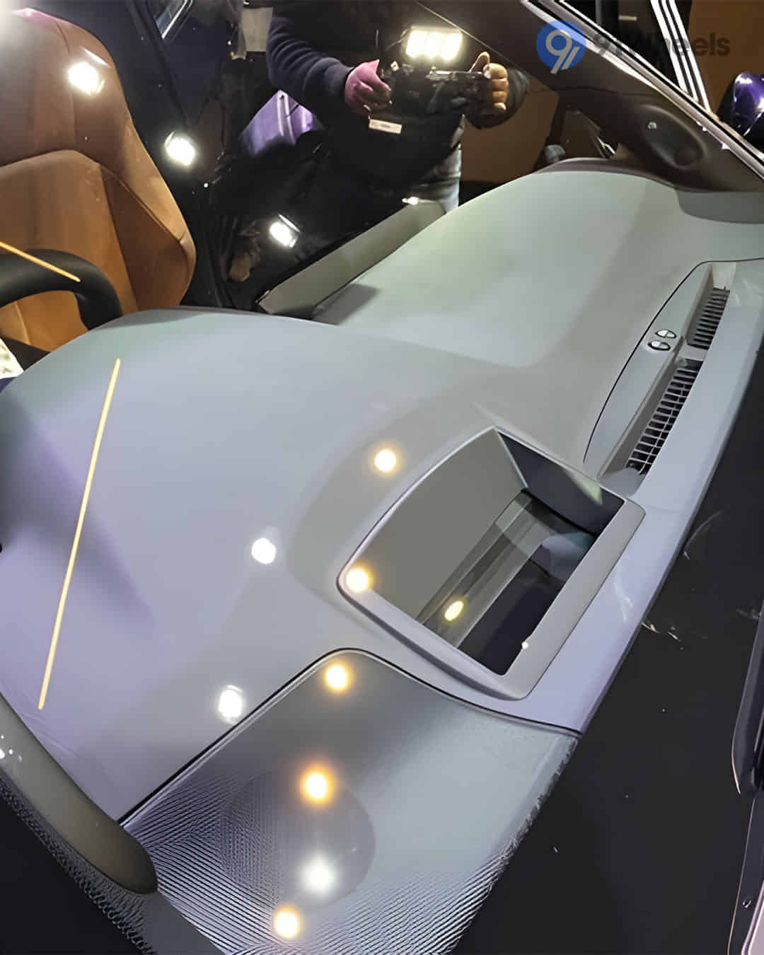 Front Windshield / Windscreen