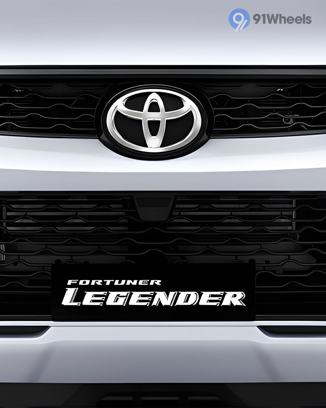 Toyota Fortuner Legender Front Badge