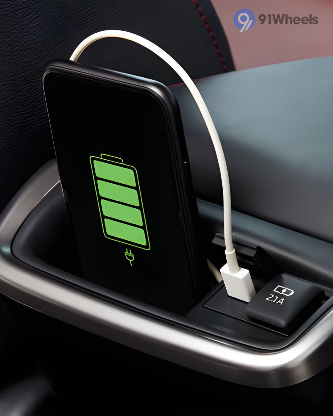 Toyota Fortuner Legender Power Socket / USB / Wireless Charging