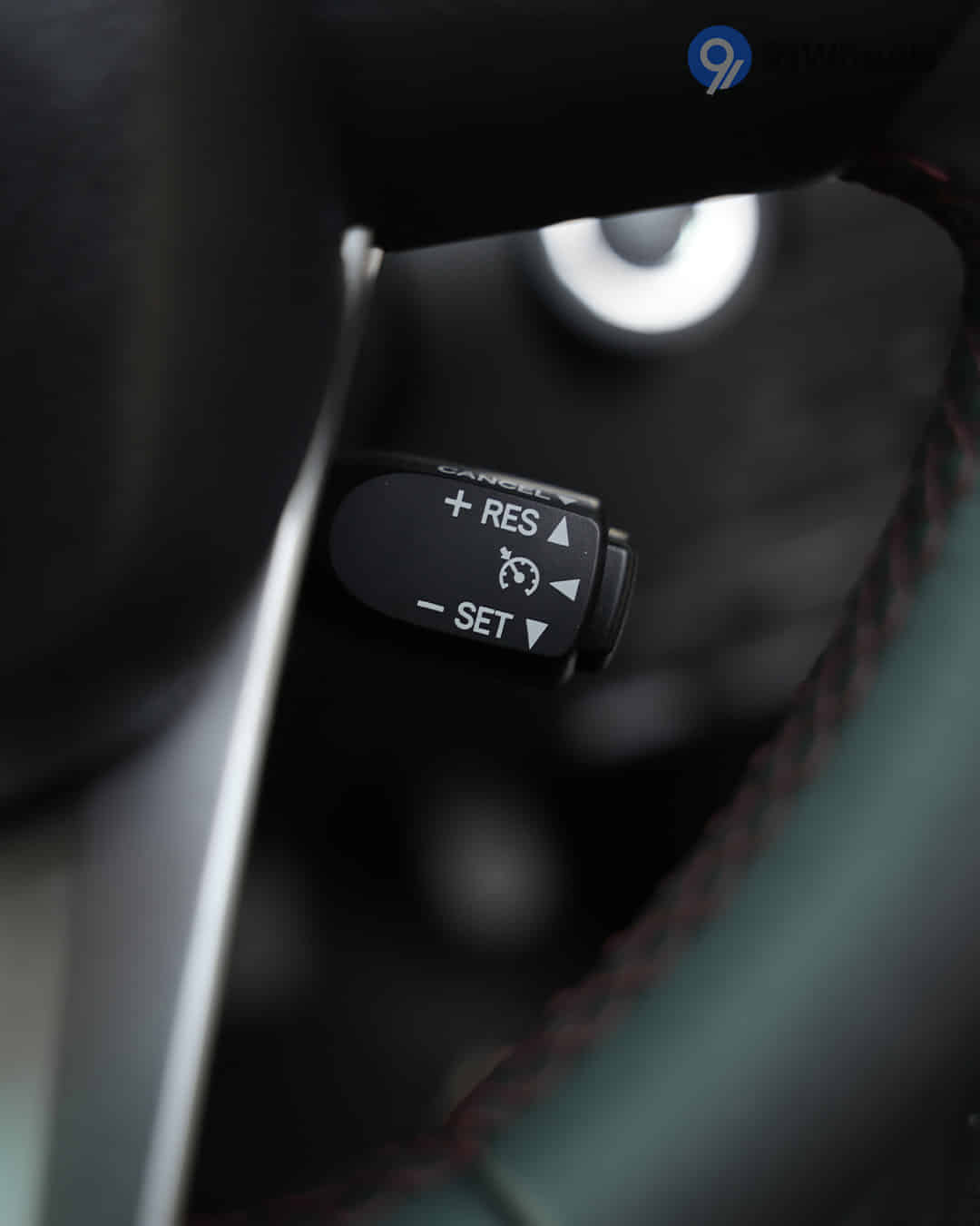 Fortuner Legender image