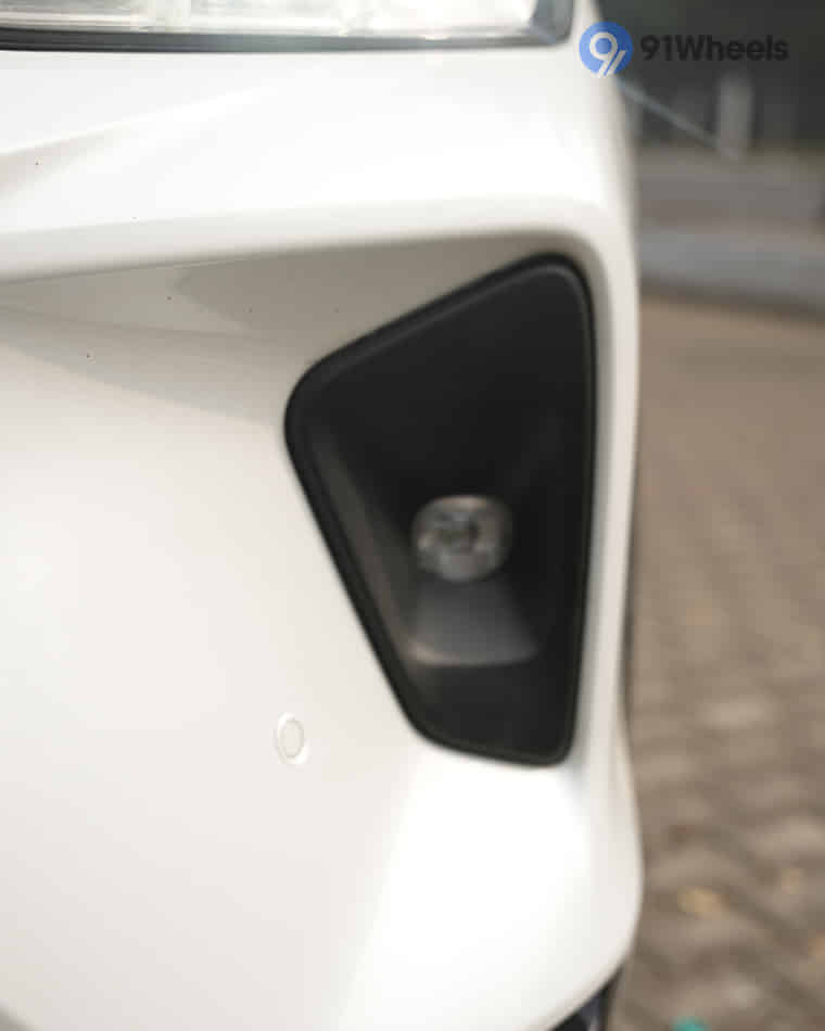 Headlights & Tail-lights - 3