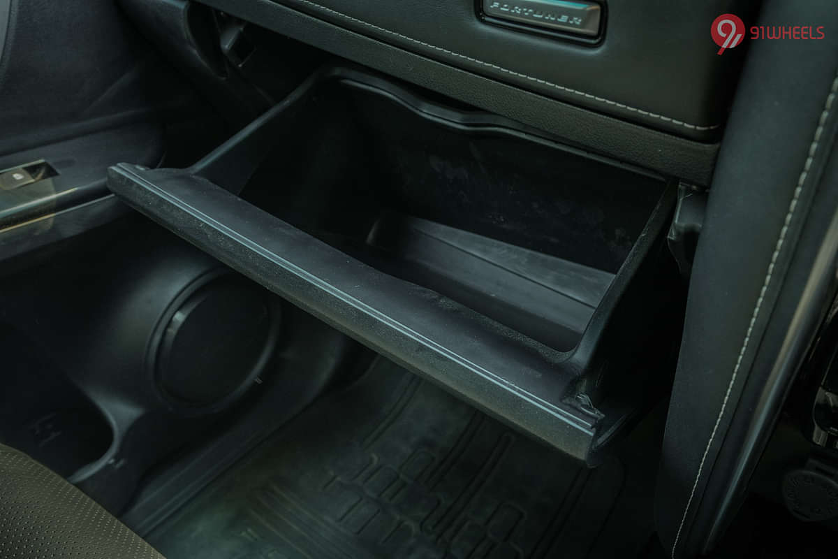 Toyota Fortuner Glove Box