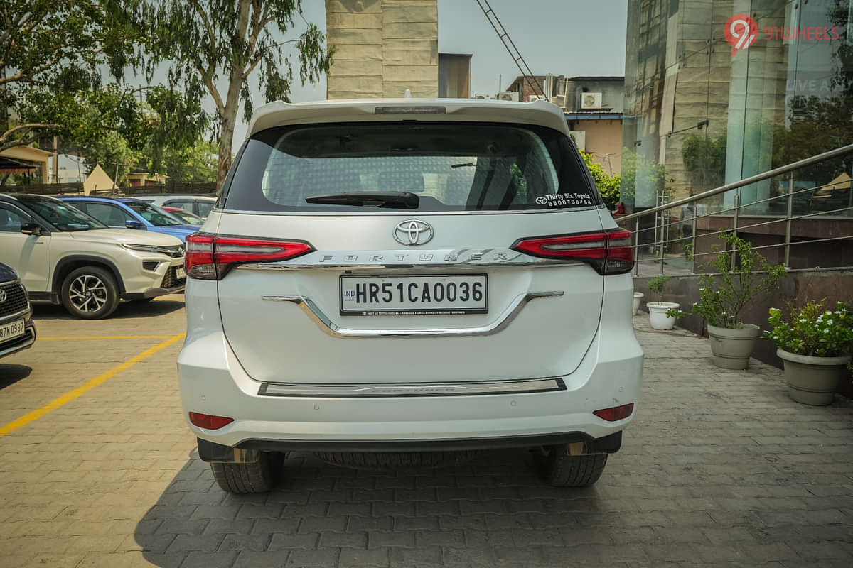 Toyota Fortuner Rear View