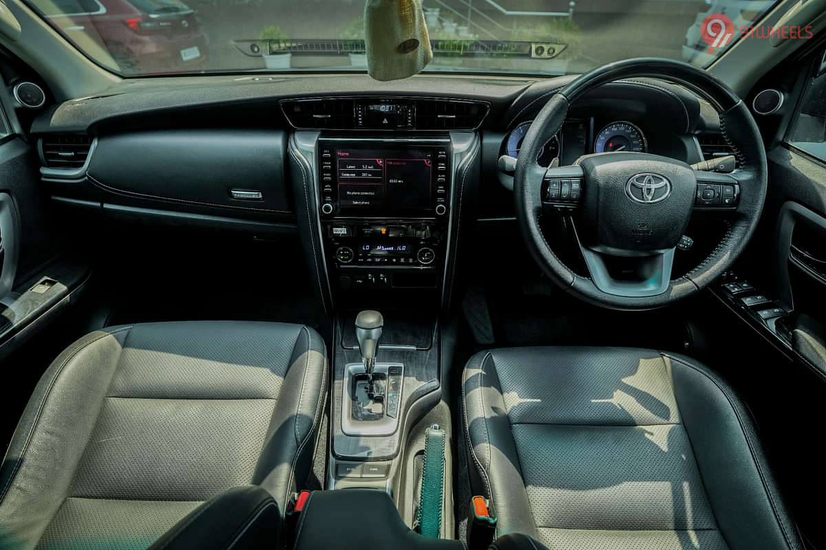 Toyota Fortuner Dashboard