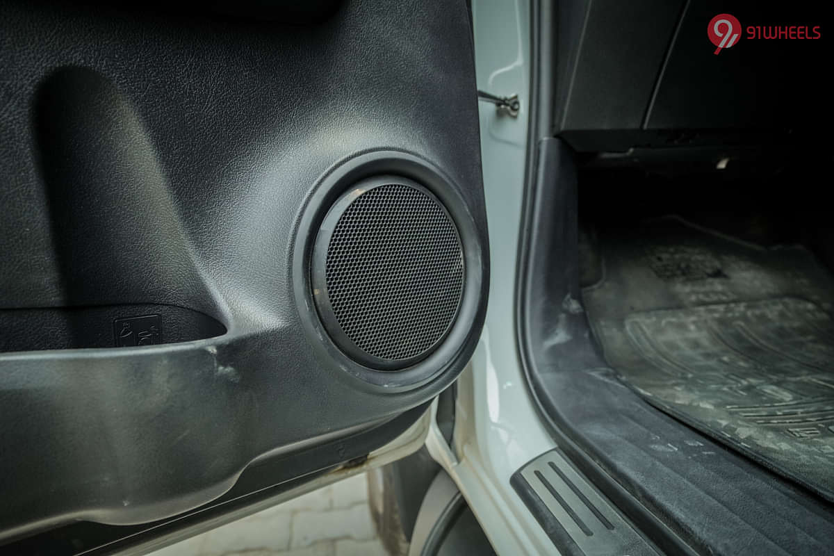 Toyota Fortuner Front Speakers