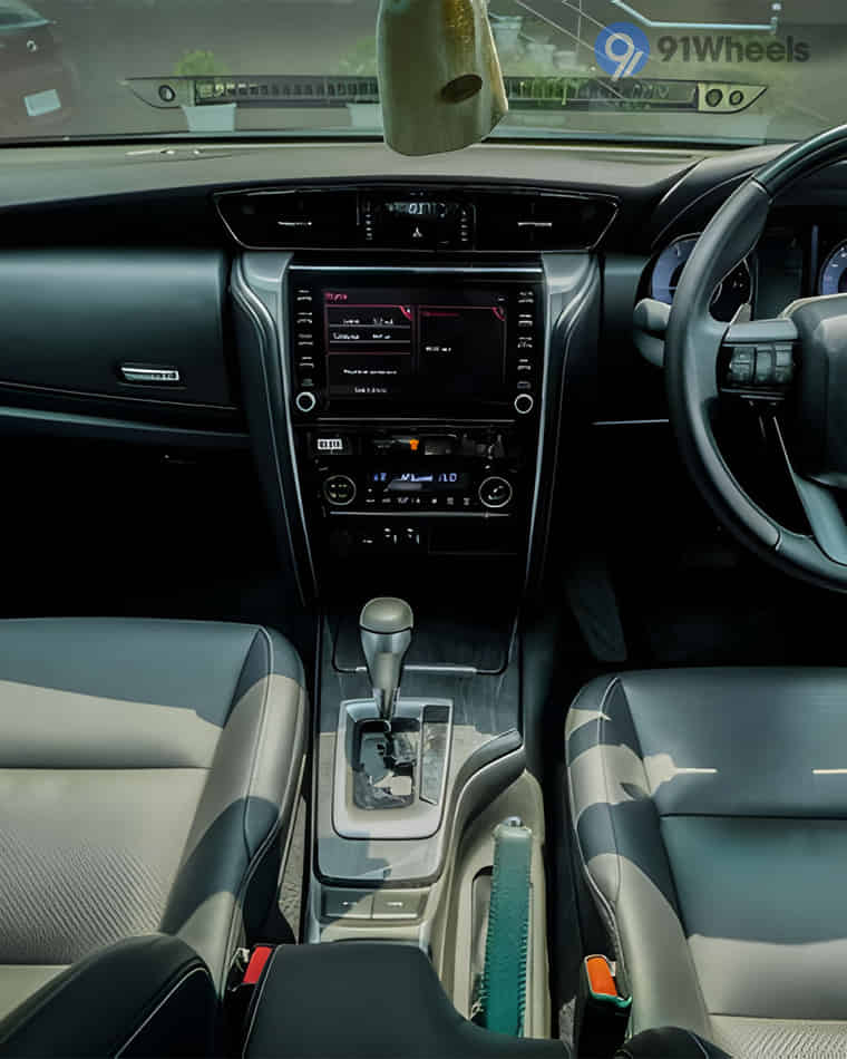 Dashboard & Front Cabin - 2