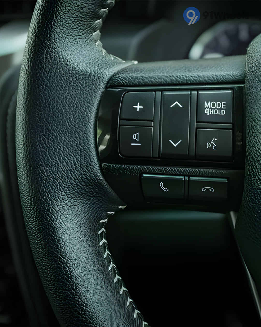 Left Steering Mounted Controls