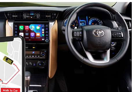 Toyota Fortuner (2.8L) 4x4 MT Dashboard