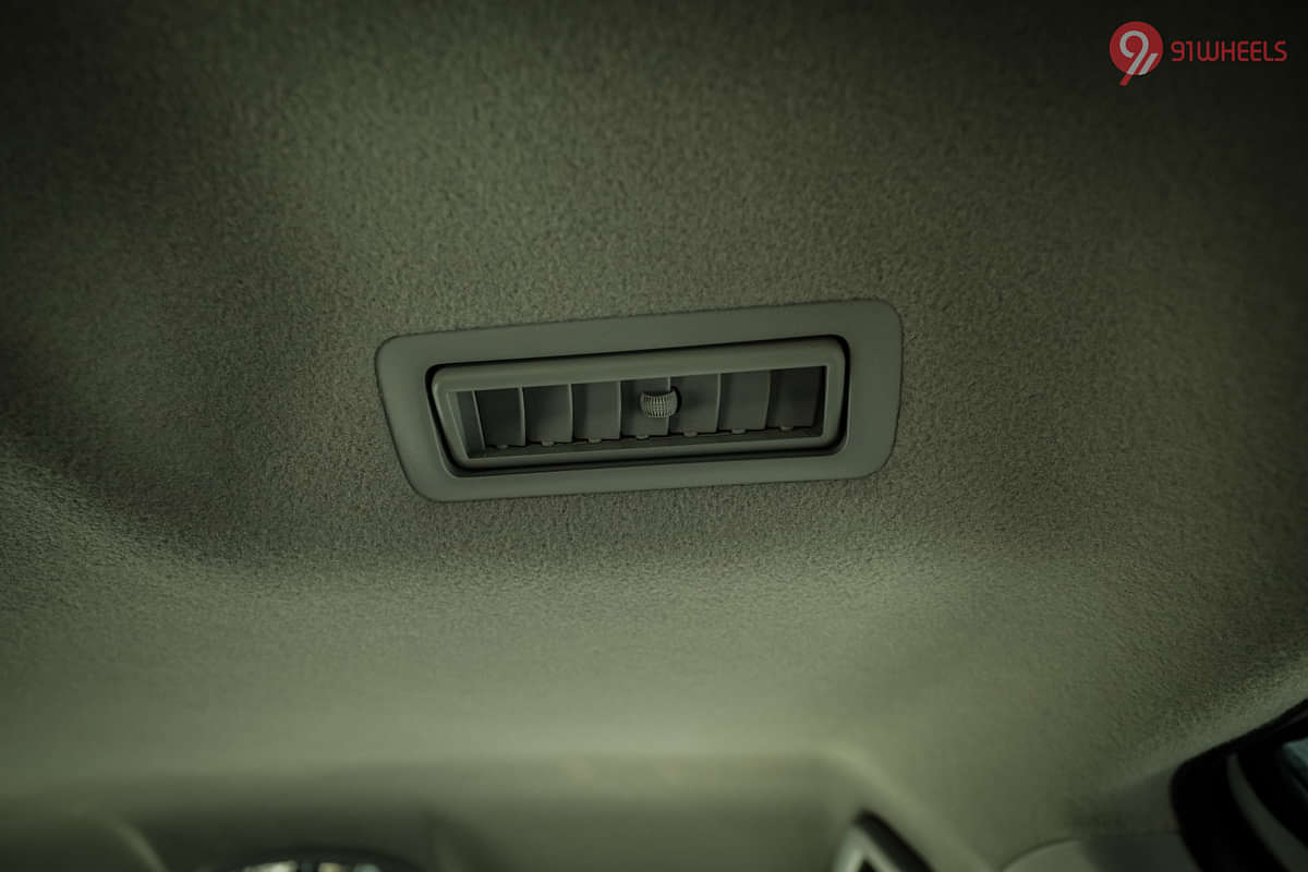 Toyota Fortuner Rear Row Air Vent