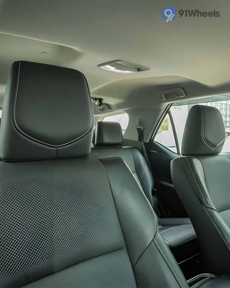 Seats & Cabin Comfort - 3