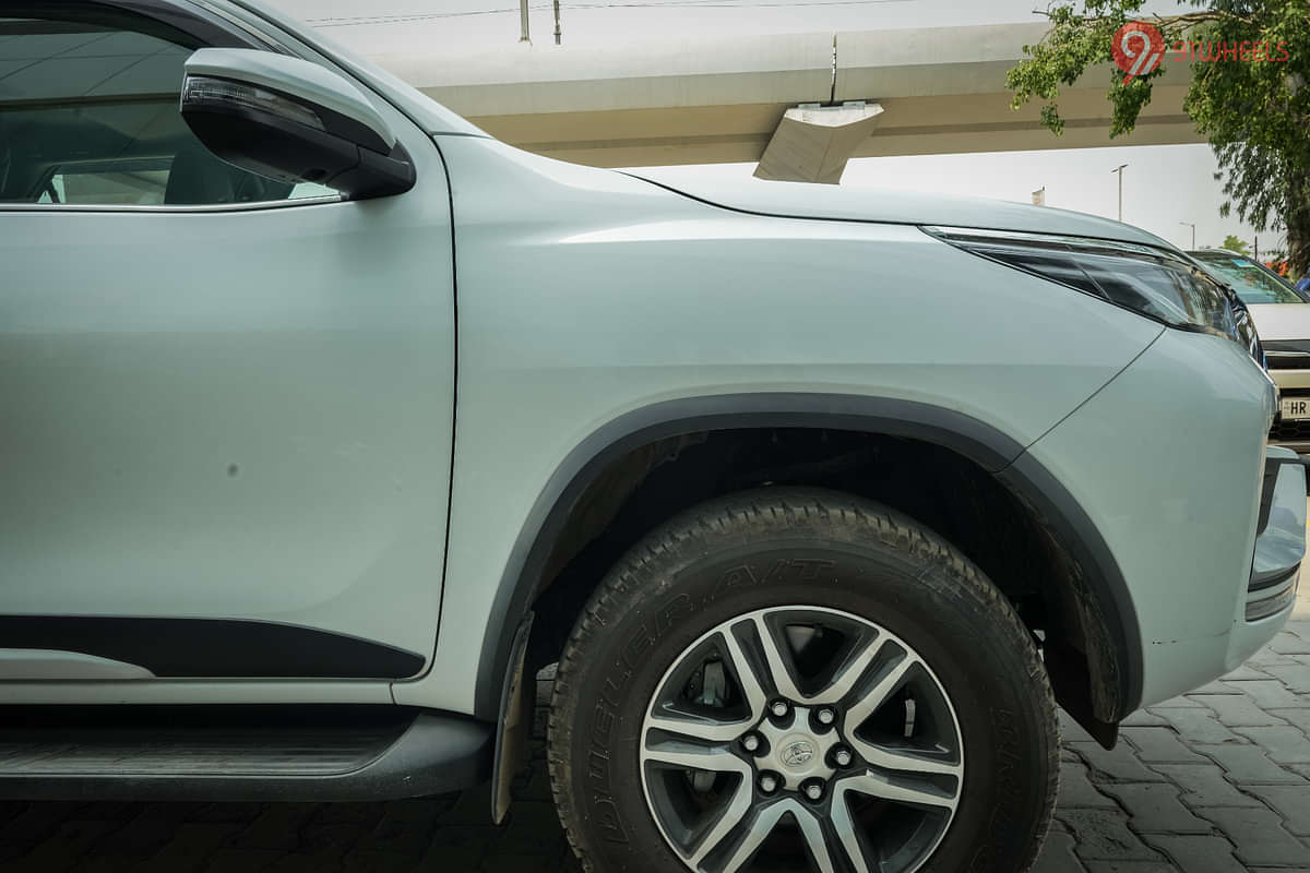 Toyota Fortuner Front Fender