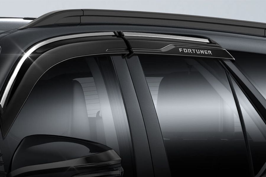 Toyota Fortuner Images - Fortuner Interior & Exterior [23 Photos]