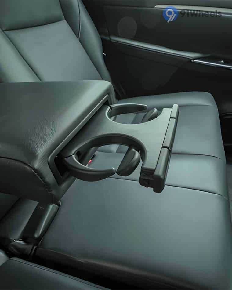 Seats & Cabin Comfort - 4